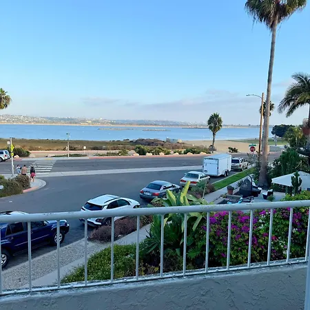 Villa Panoramic View Bayfront Gem 3Br